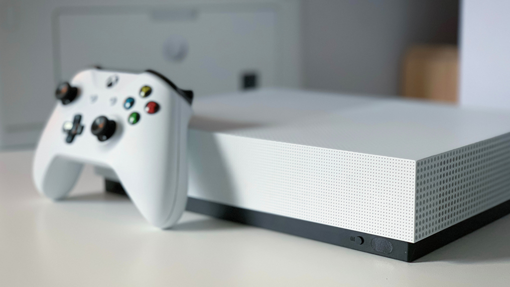 Perform a Hard Reset
Press and hold the power button on the front of the Xbox One console for at least 10 seconds until it turns off completely.